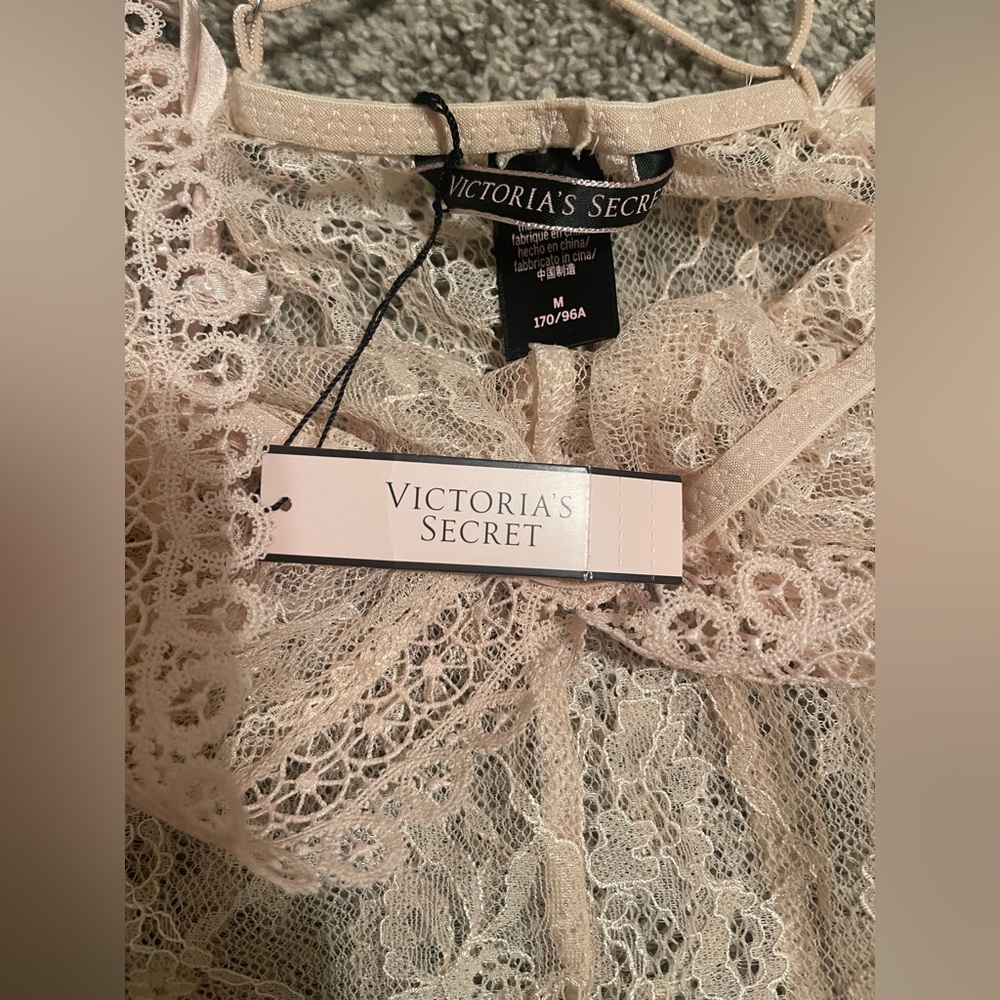 Brand new Victoria’s Secret lingerie - Picture 3 of 4
